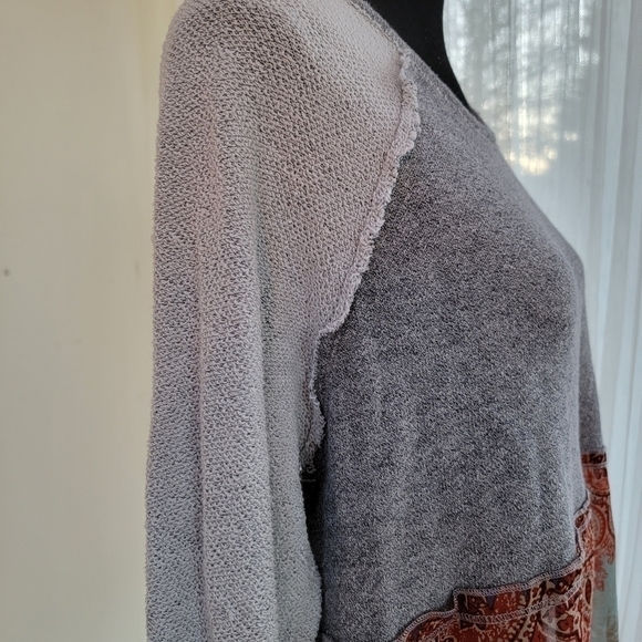 Anm Gray Casual Long Raglan Sleeve Shirt w/Sheer Boho Print Fabric Size Large - Picture 3 of 12